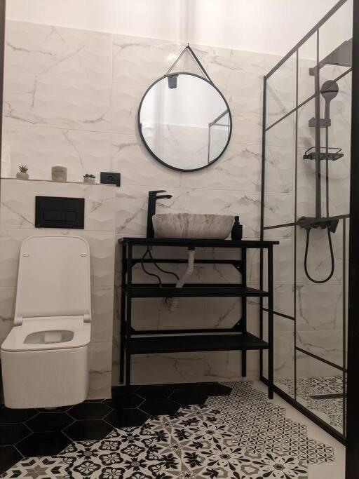 The Industrique Home - 3 Bedroom Apartment ทิมิชัวรา ภายนอก รูปภาพ