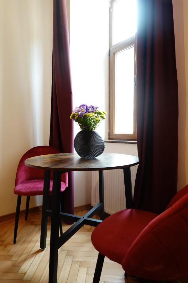 The Industrique Home - 3 Bedroom Apartment ทิมิชัวรา ภายนอก รูปภาพ