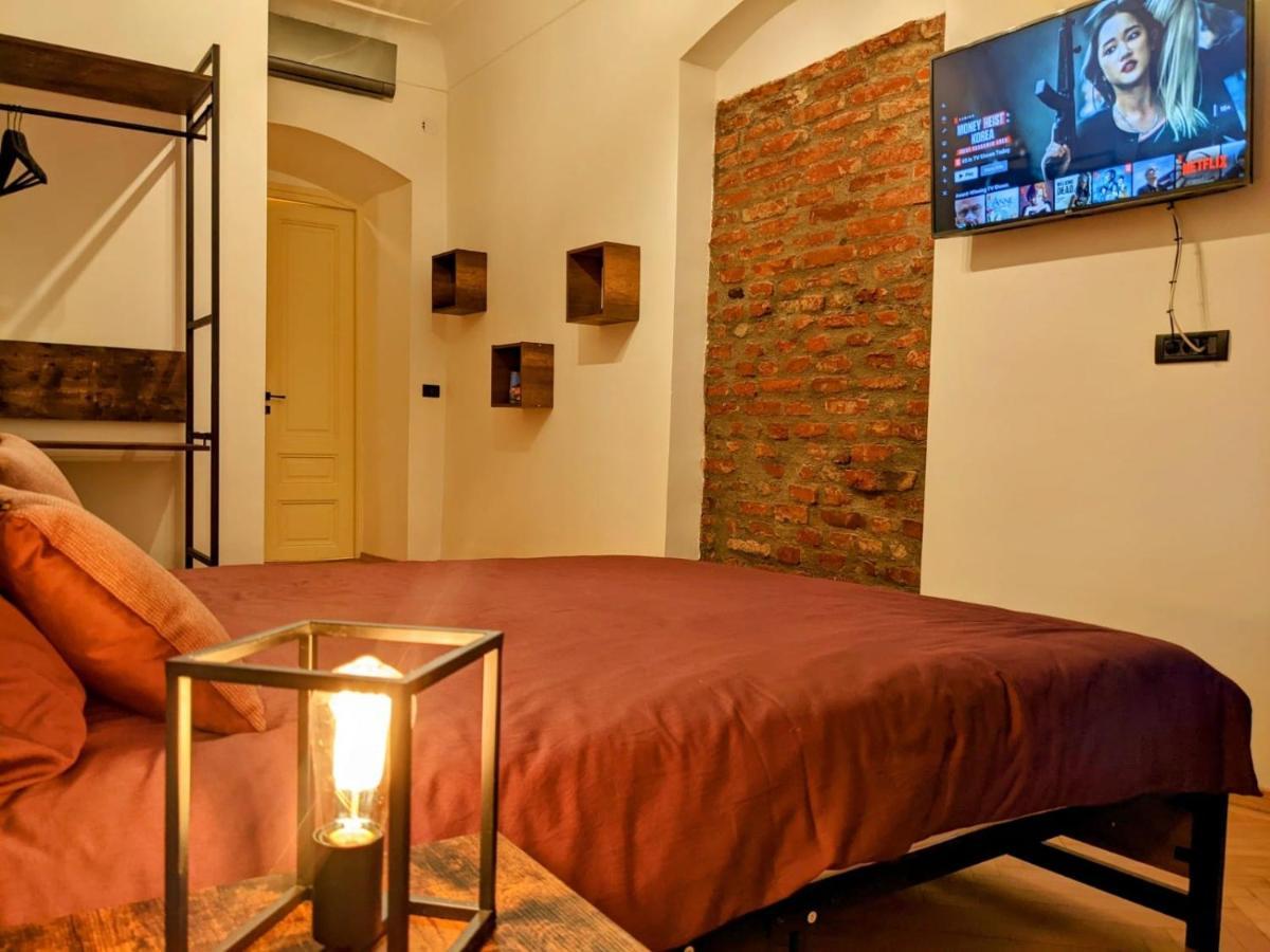 The Industrique Home - 3 Bedroom Apartment ทิมิชัวรา ภายนอก รูปภาพ